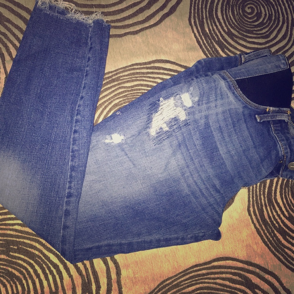 Maternity jeans distressed w/ 4 1/2 elastic sides